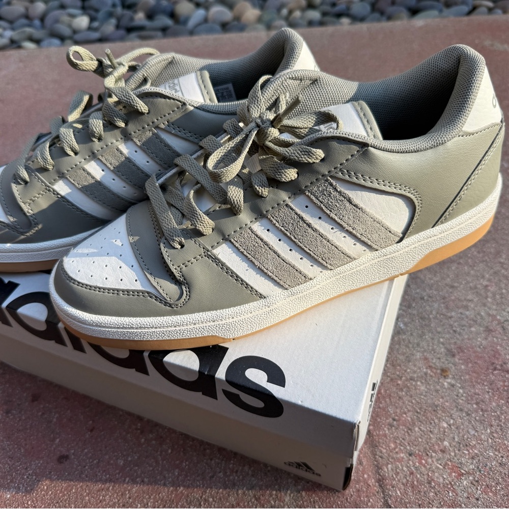 Adidas Men’s Breakstart J size 7